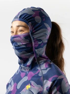 Rabbit Women’s Low Light Cocoon 2.0 Passion Flower Camo XS NWT Running Shirt